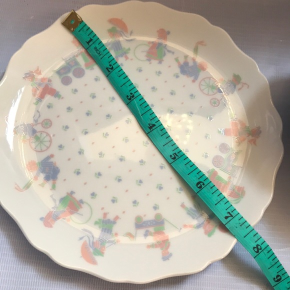 Lynn Hollyn child dinnerware - Picture 5 of 6